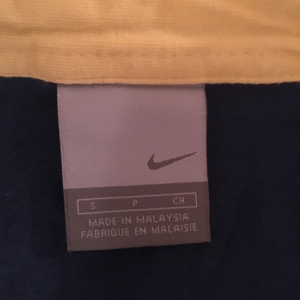 Club America Nike Shirt - Picture 5 of 6